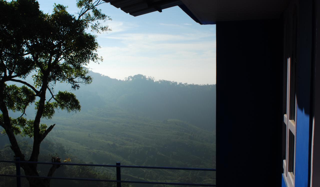 Bed and Breakfast Holly Hock Munnar Exterior foto